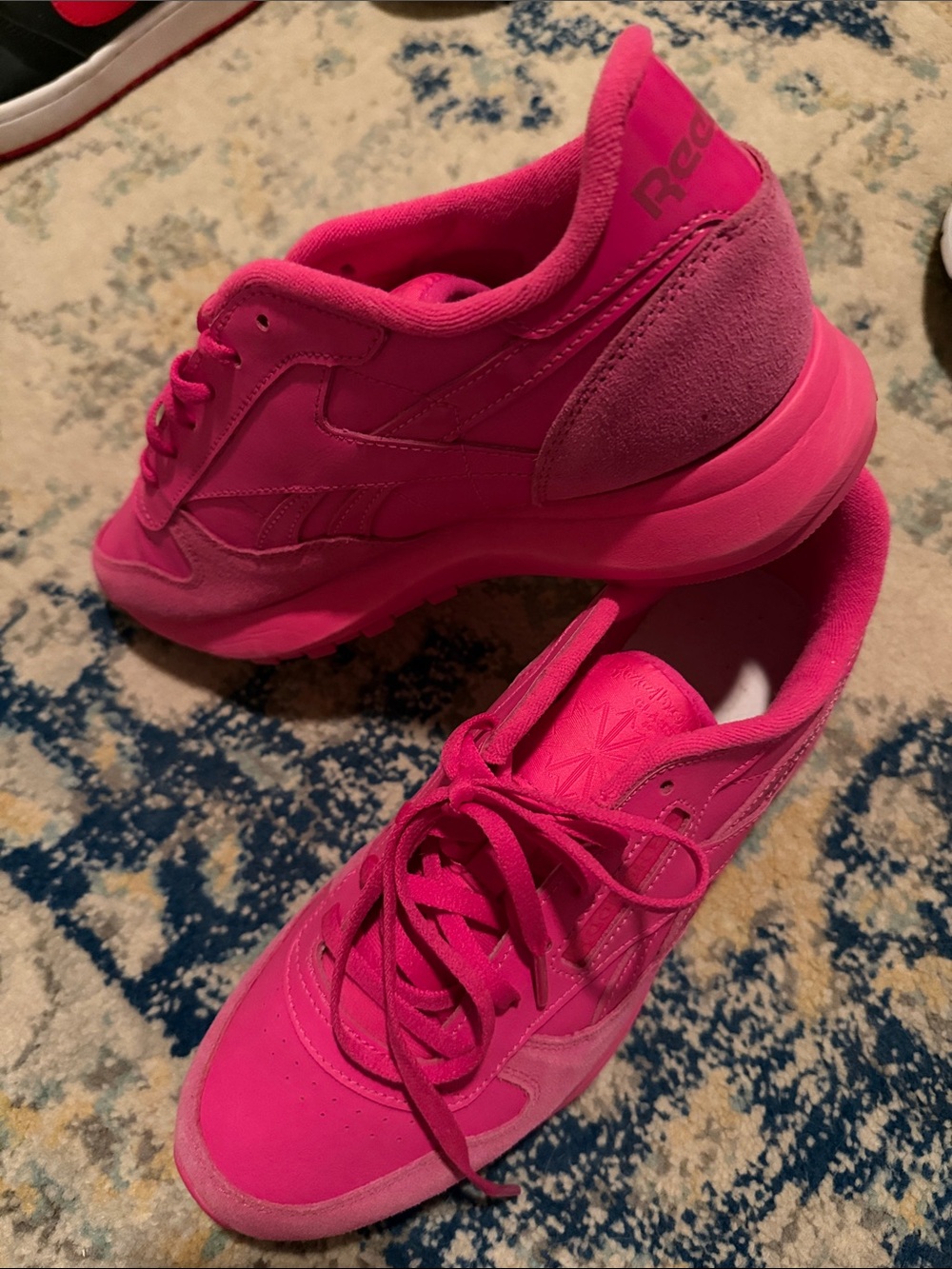 Reebok Women's Hot Pink Low-Top Sneakers size 8.5